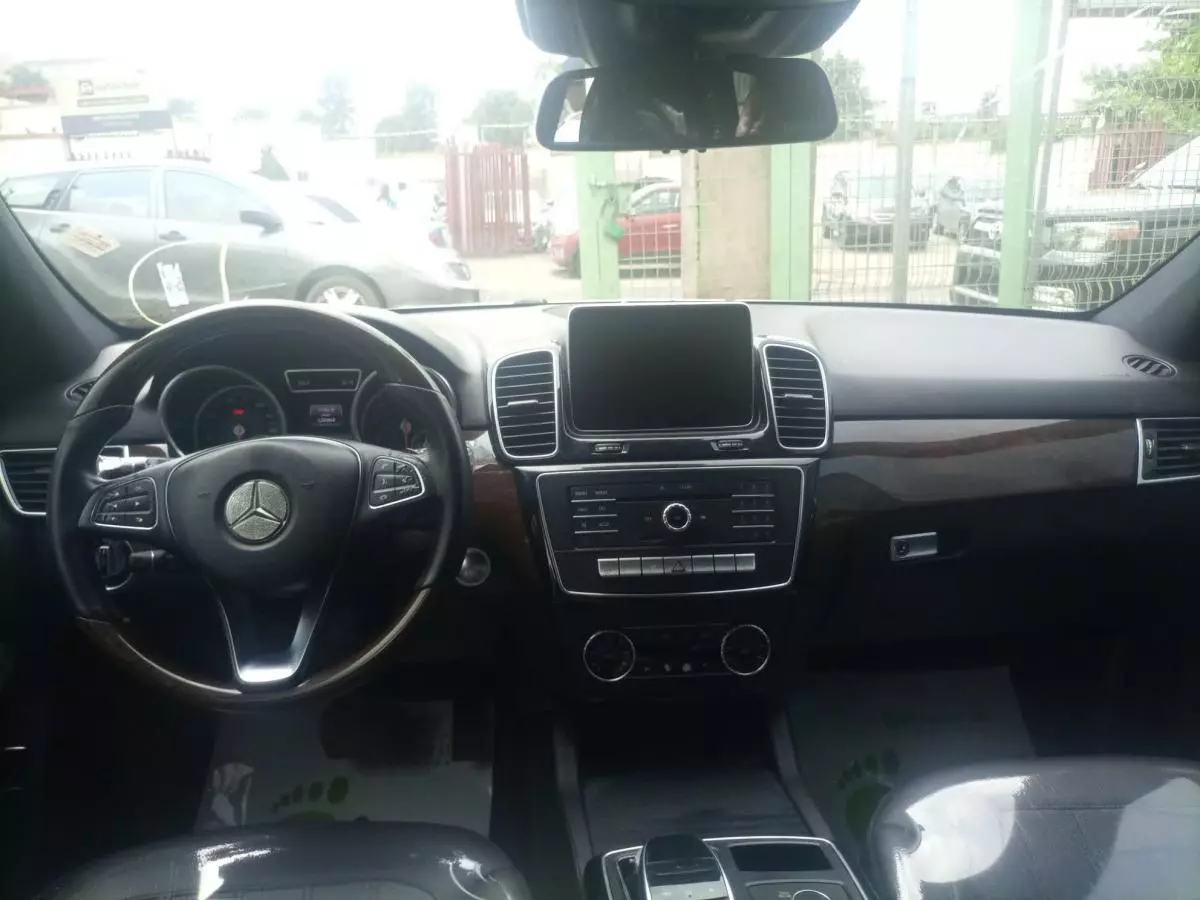 Mercedes-Benz GLE 350 - 2016