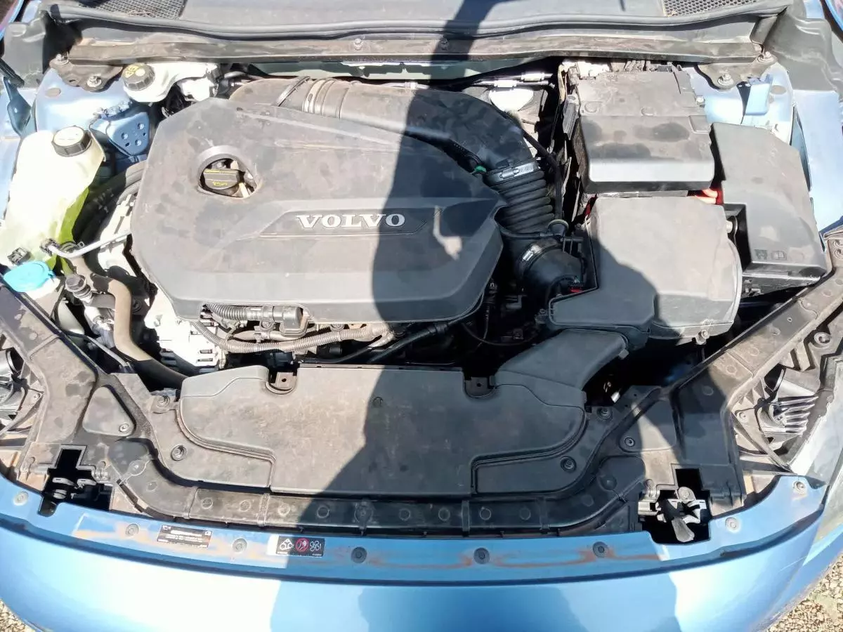 Volvo V40 - 2015