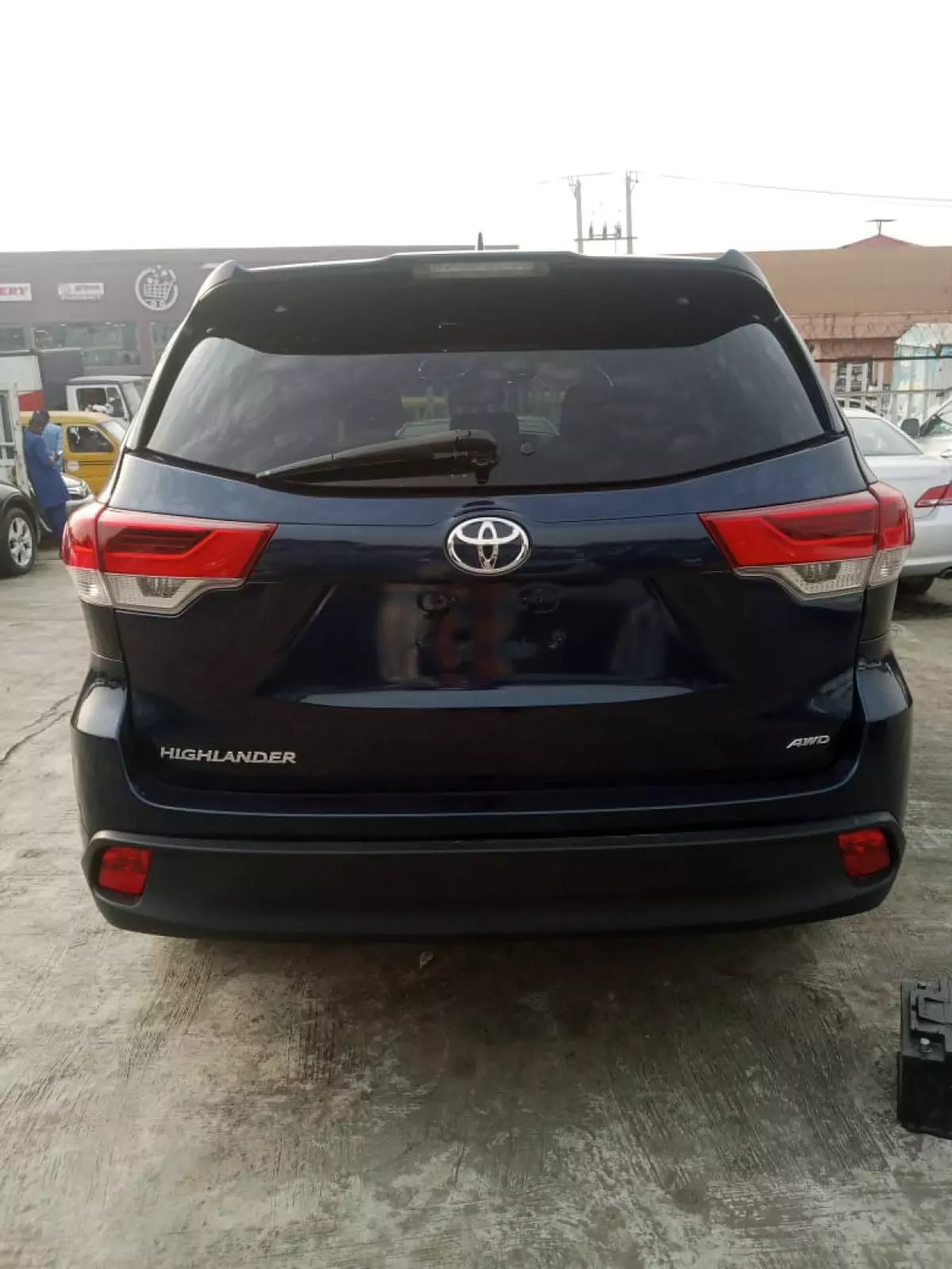 Toyota Highlander   - 2016