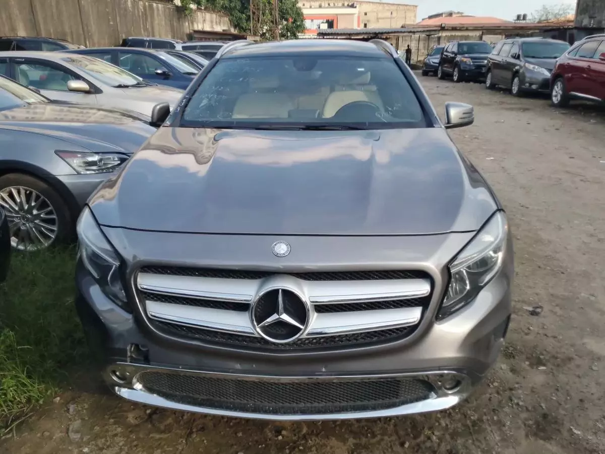 Mercedes-Benz GLA 250   - 2015