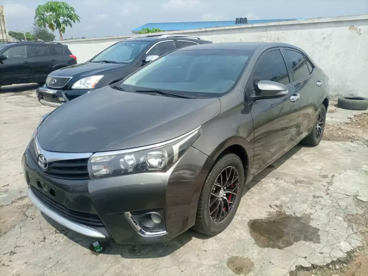Toyota Corolla - 2014