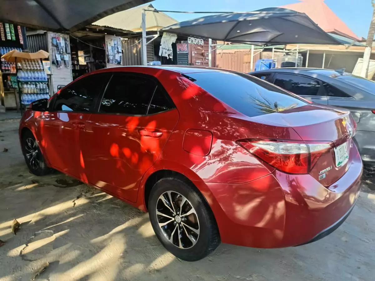 Toyota Corolla   - 2015