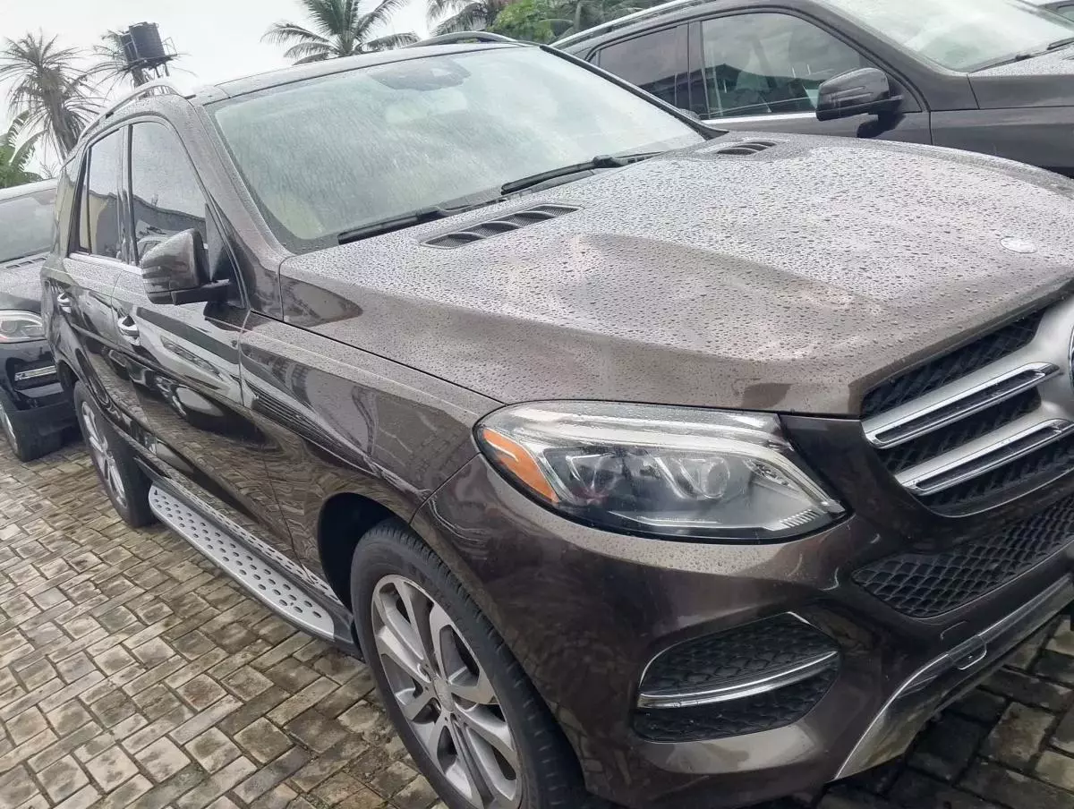 Mercedes-Benz GLE 350   - 2016