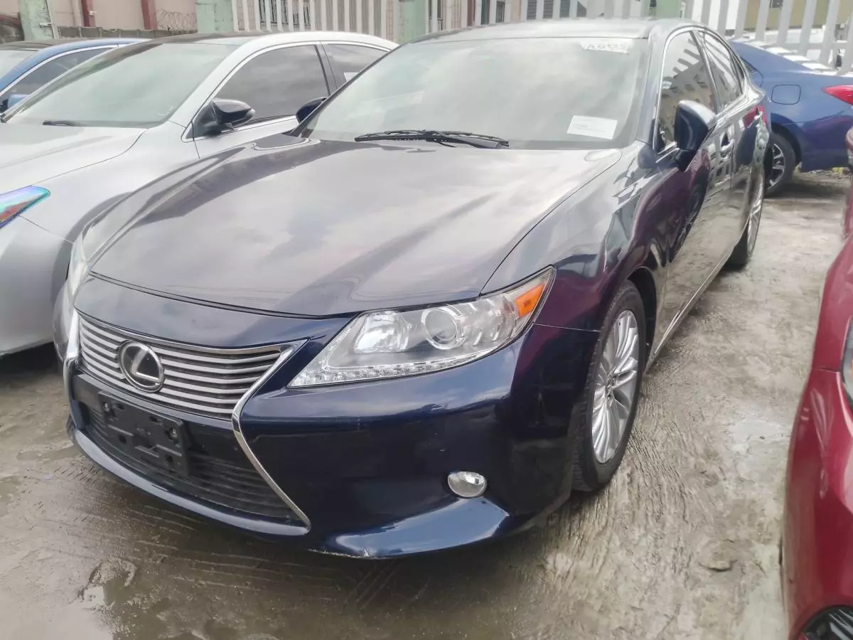 Lexus ES 350   - 2013