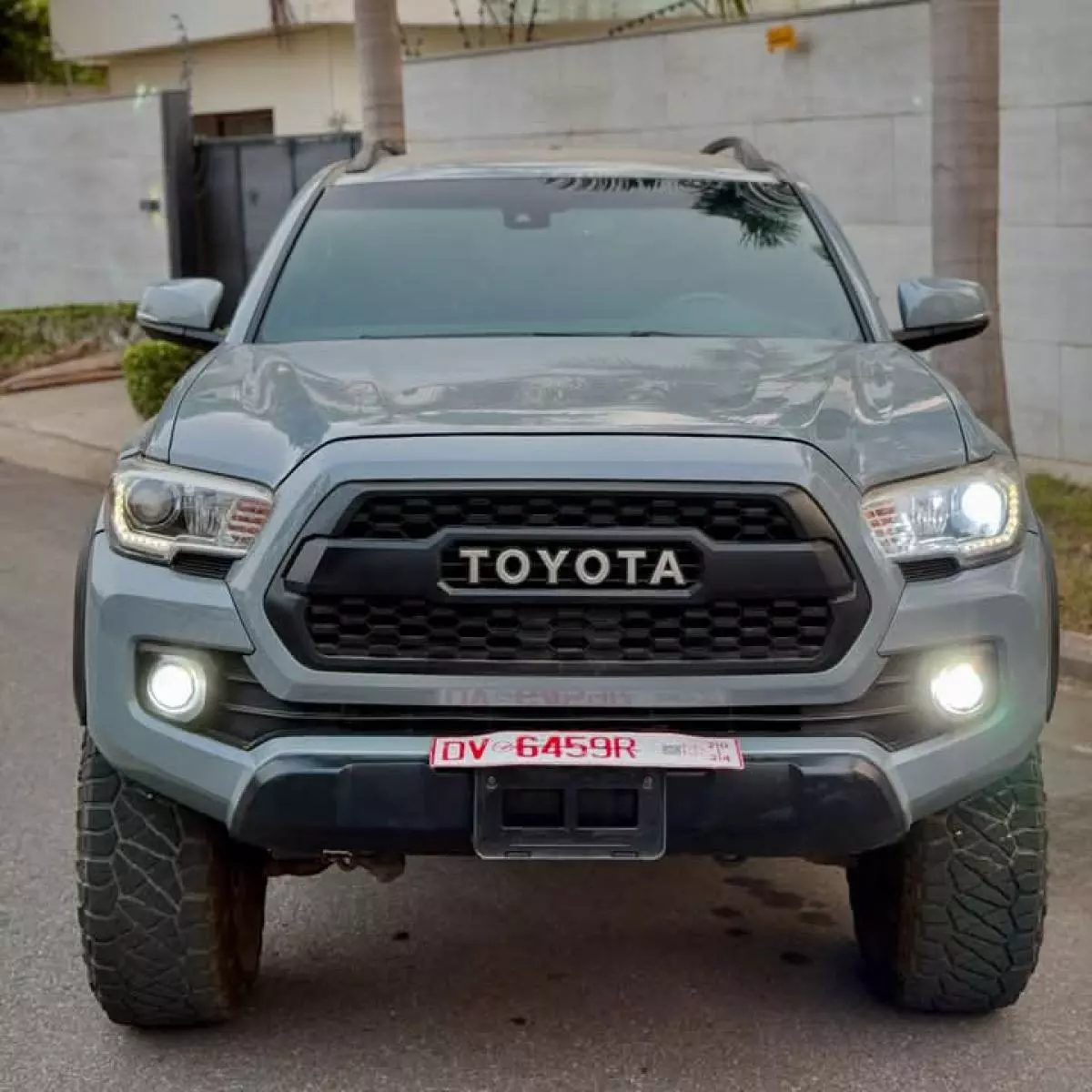 Toyota Tacoma   - 2022