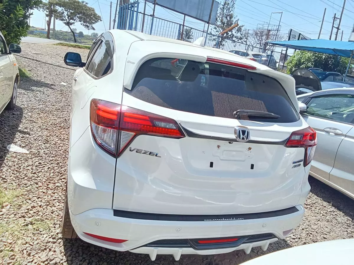 Honda Vezel Hybrid   - 2017