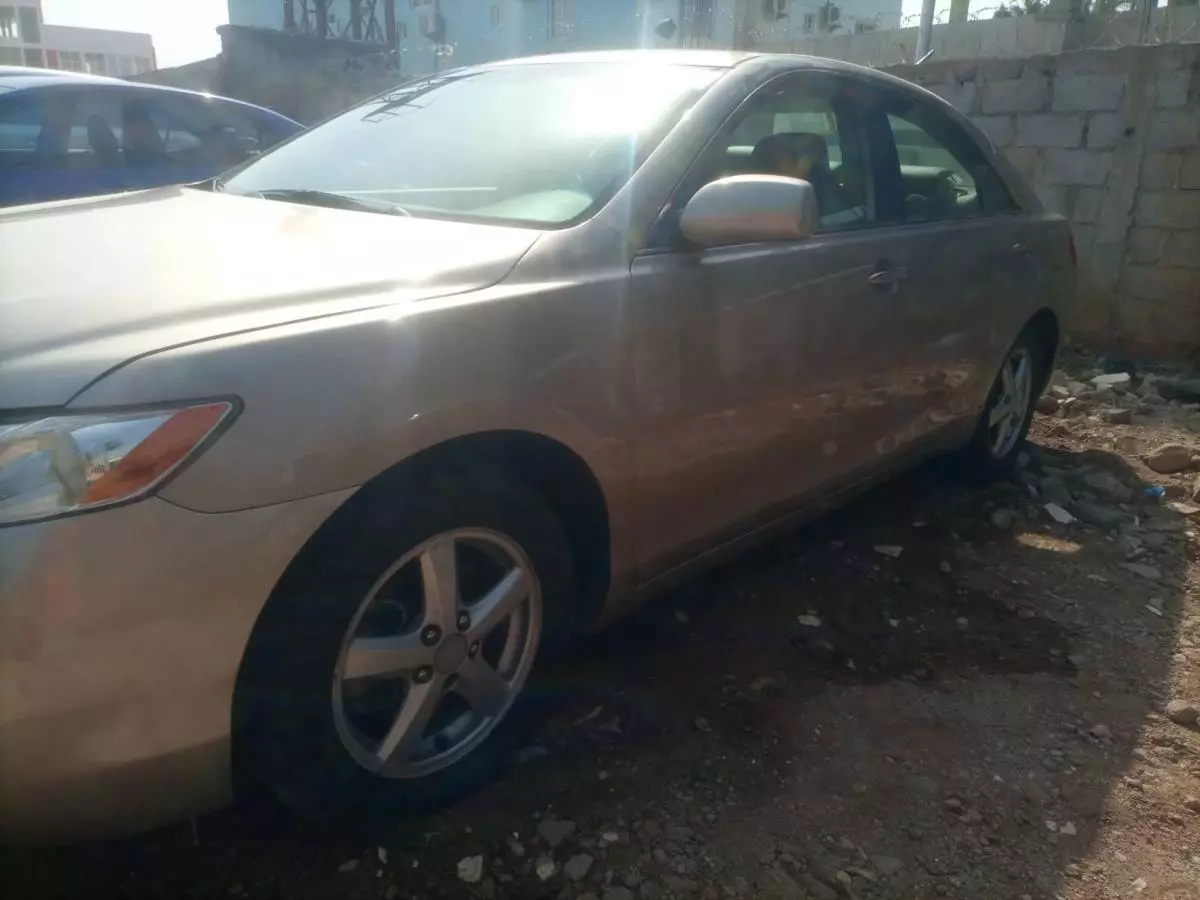 Toyota Camry - 2008