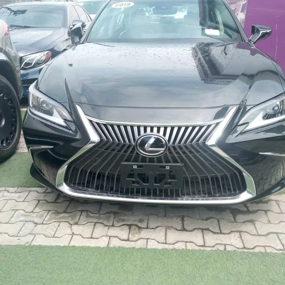 Lexus ES 330   - 2019