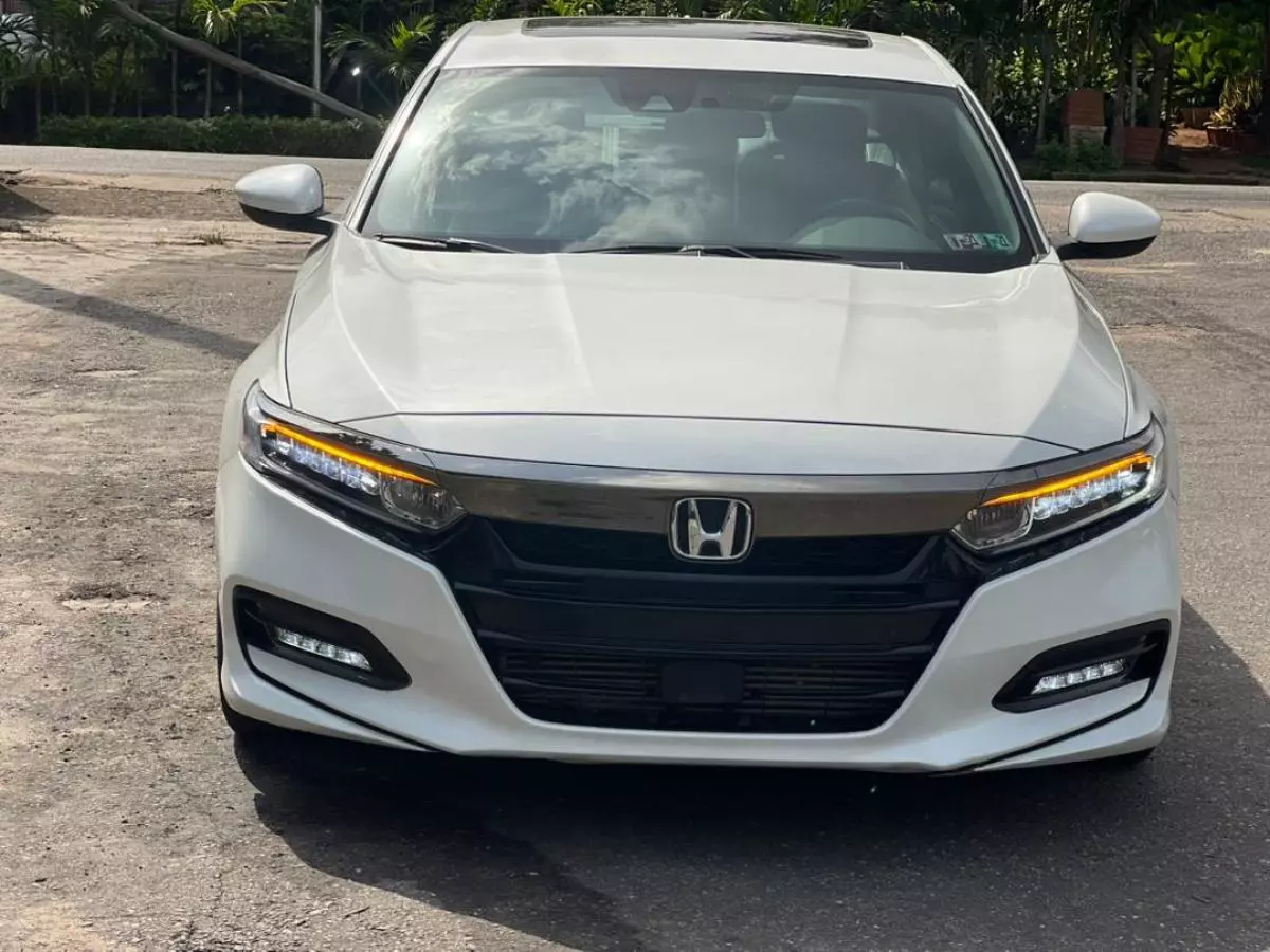 Honda Accord   - 2018