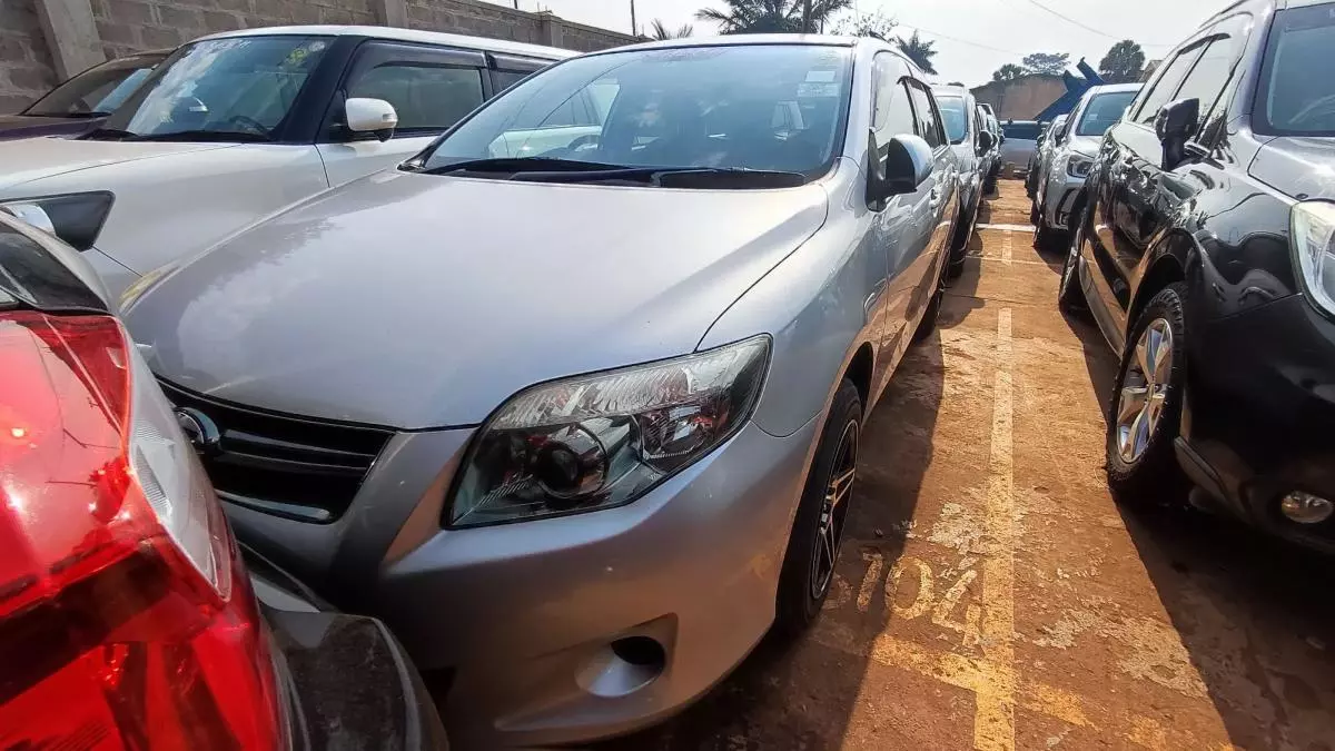 Toyota Fielder  - 2009
