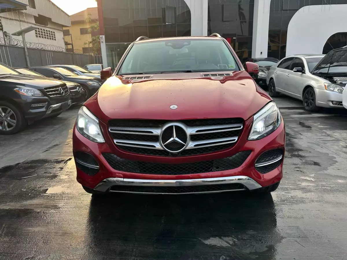 Mercedes-Benz GLE 350   - 2016