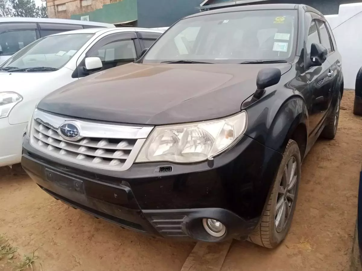 Subaru Forester   - 2011