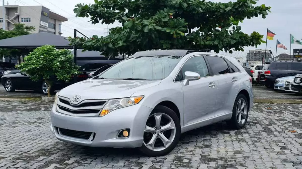 Toyota Venza   - 2013