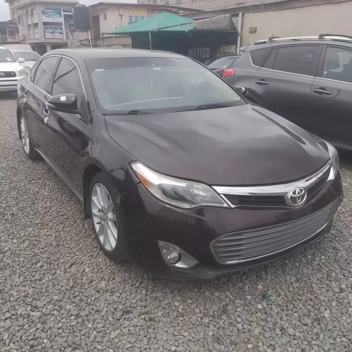 Toyota Avalon   - 2013