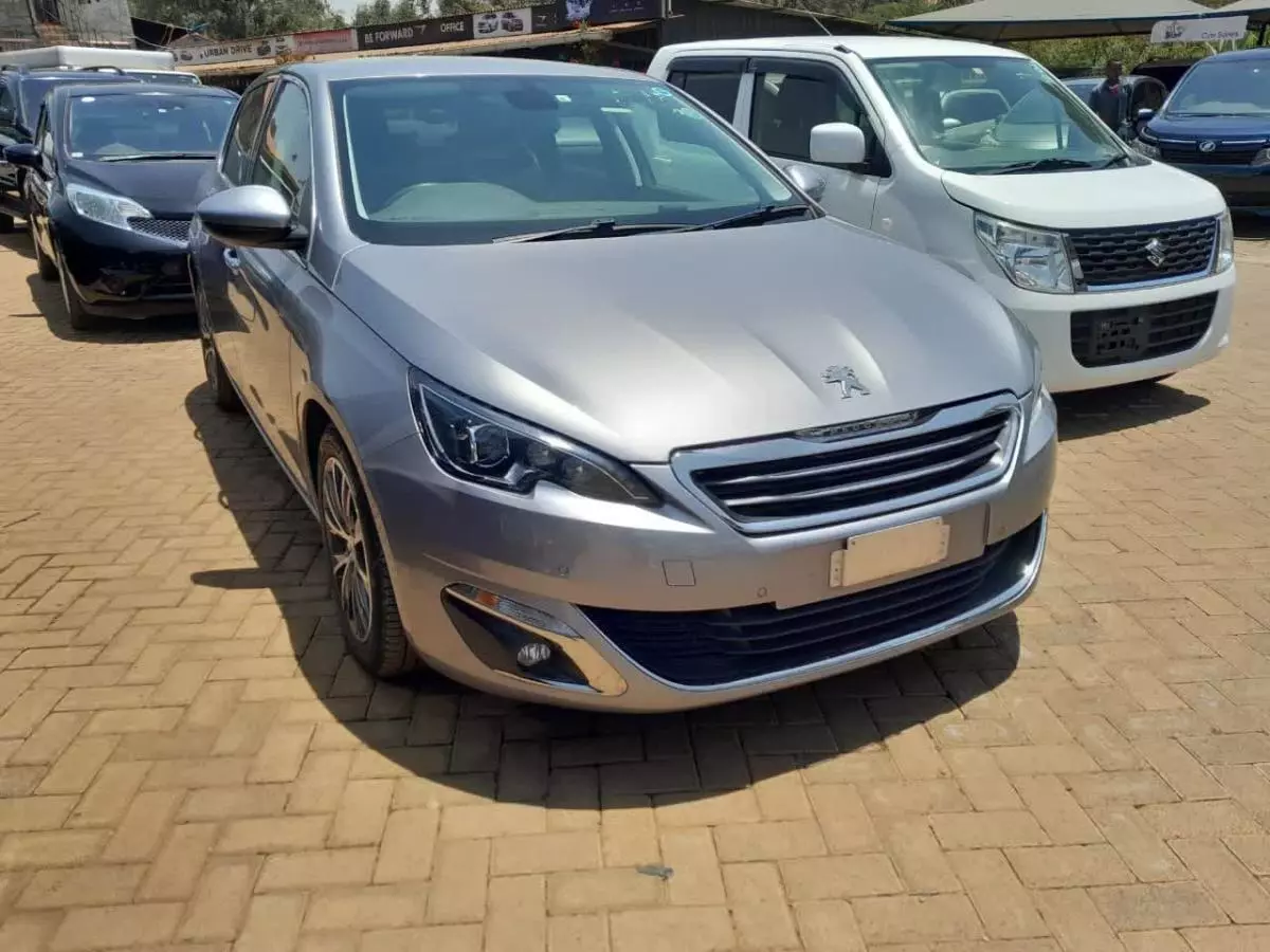 Peugeot 308 - 2015