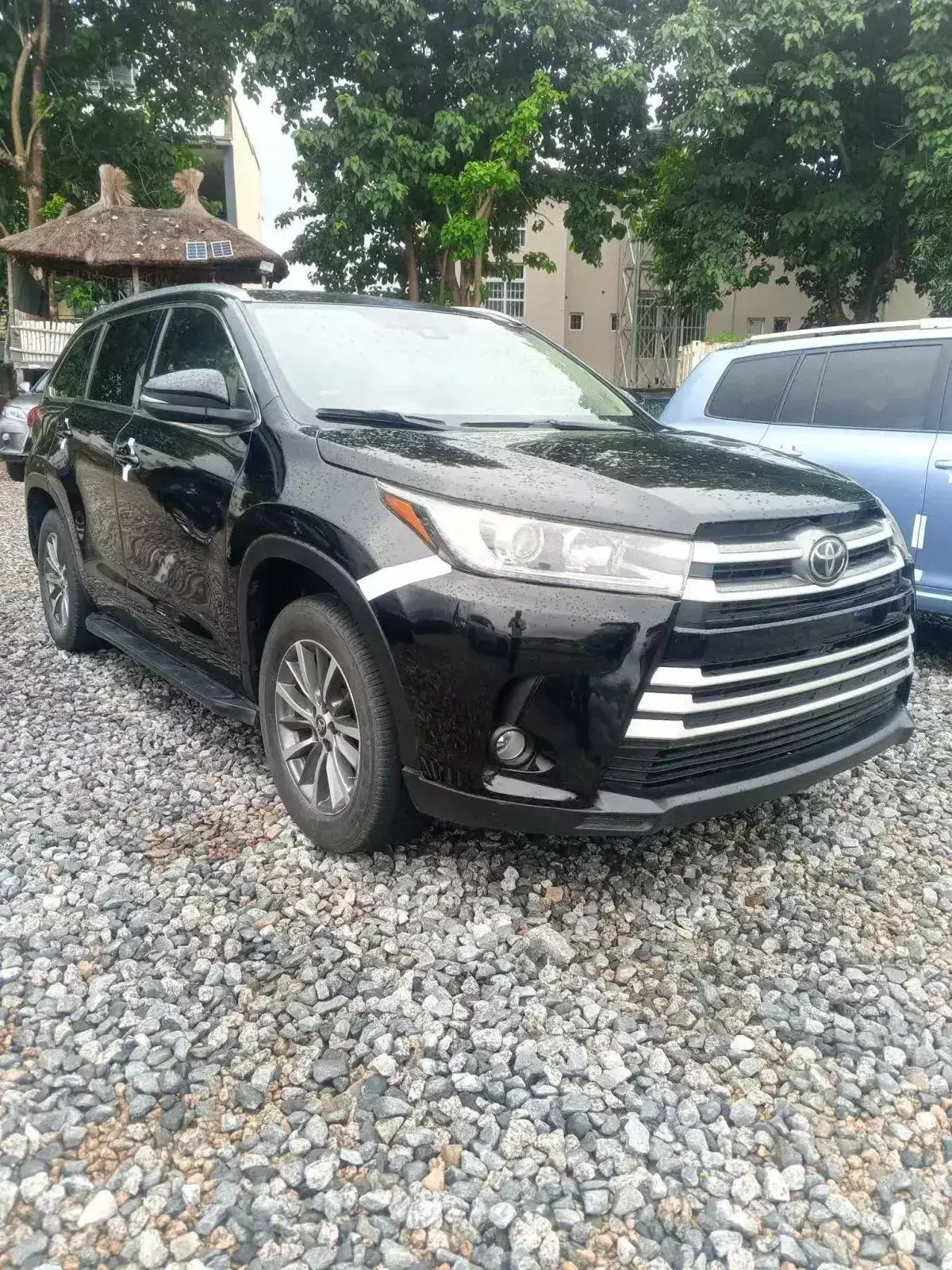 Toyota Highlander   - 2019