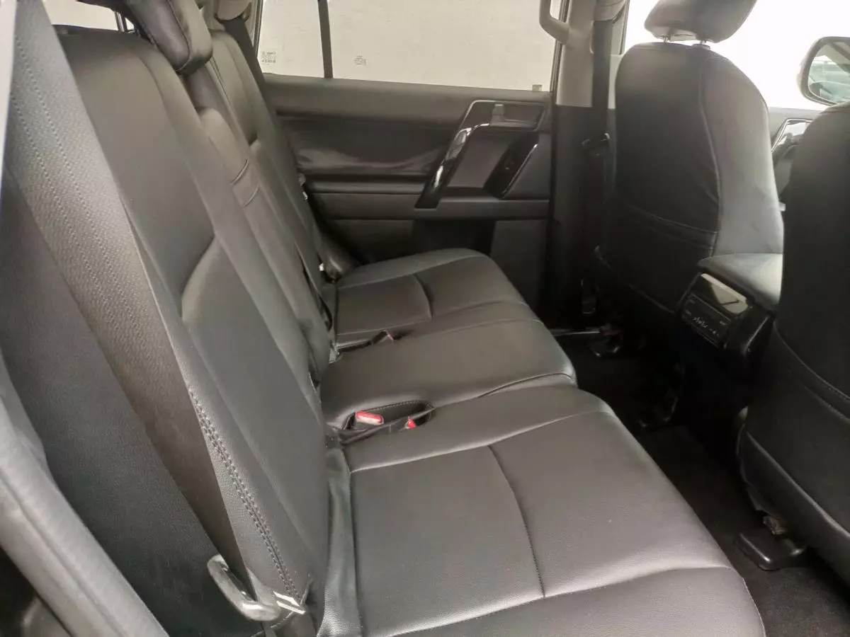 Toyota Landcruiser Prado - 2021