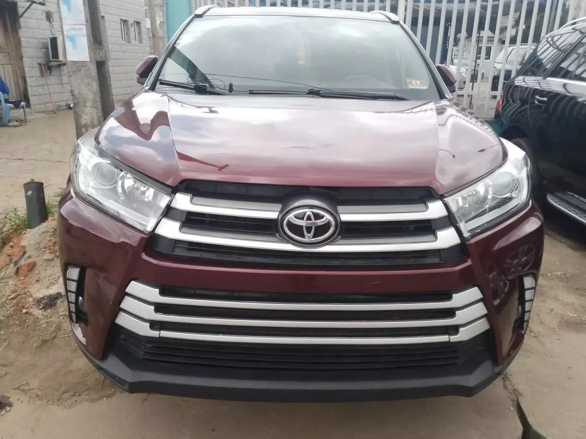 Toyota Highlander   - 2015