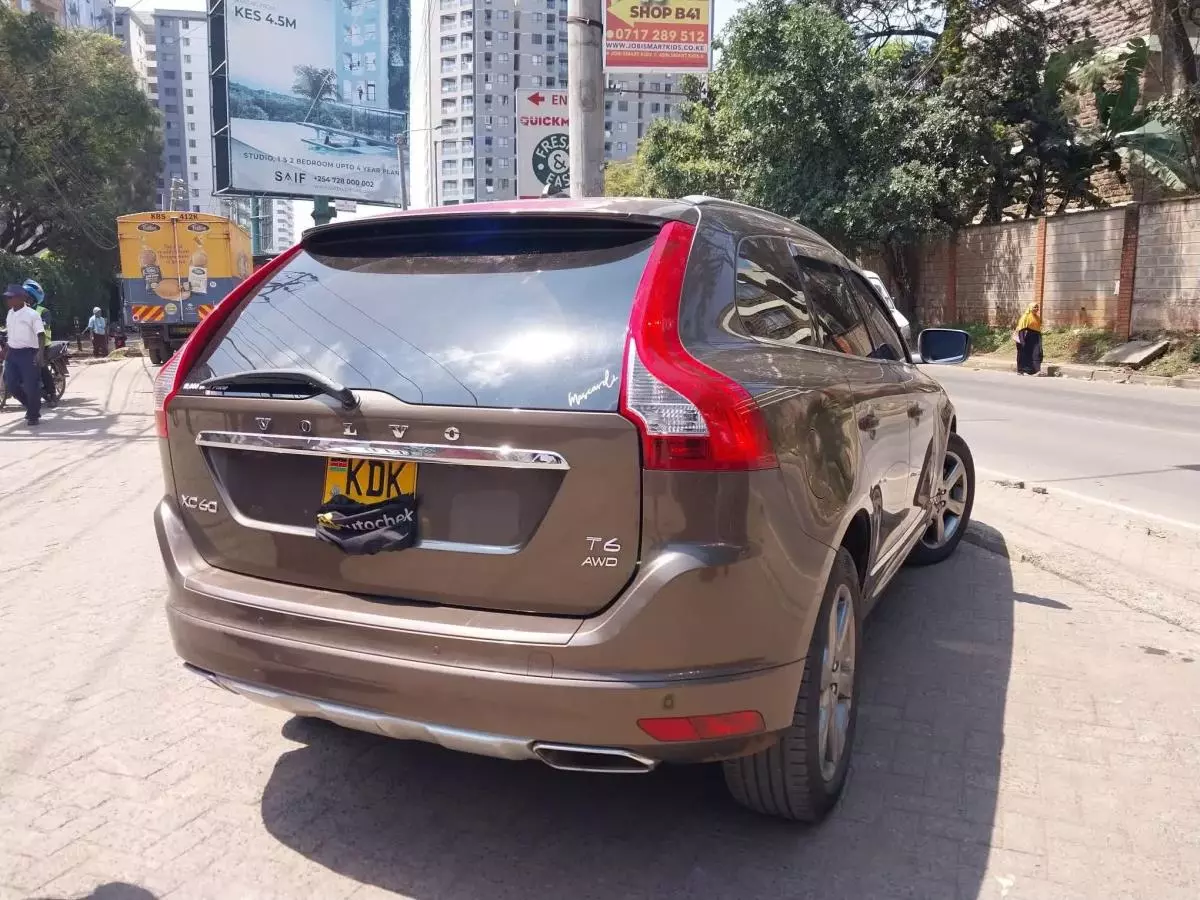 Volvo XC60   - 2015