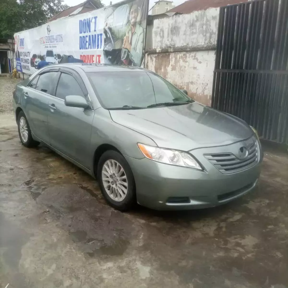 Toyota Camry   - 2007