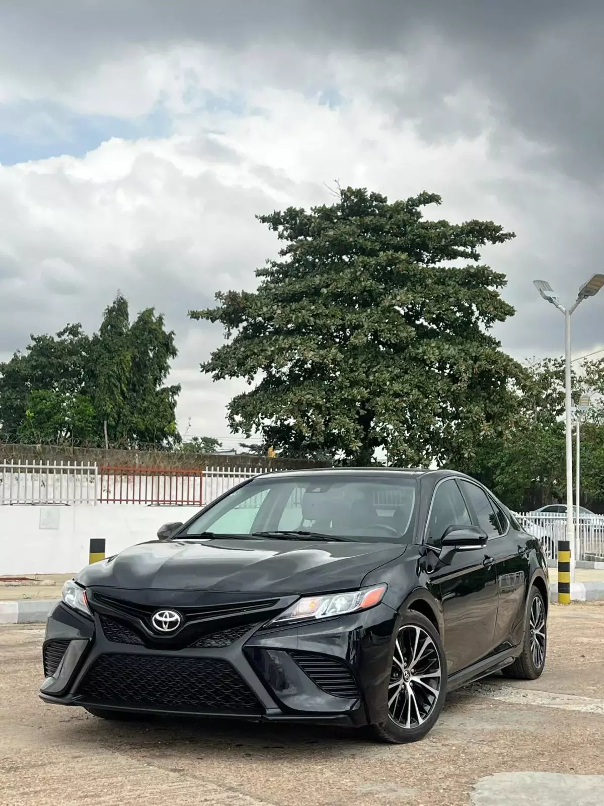 Toyota Camry   - 2018