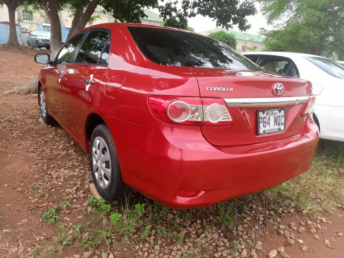 Toyota Corolla   - 2011