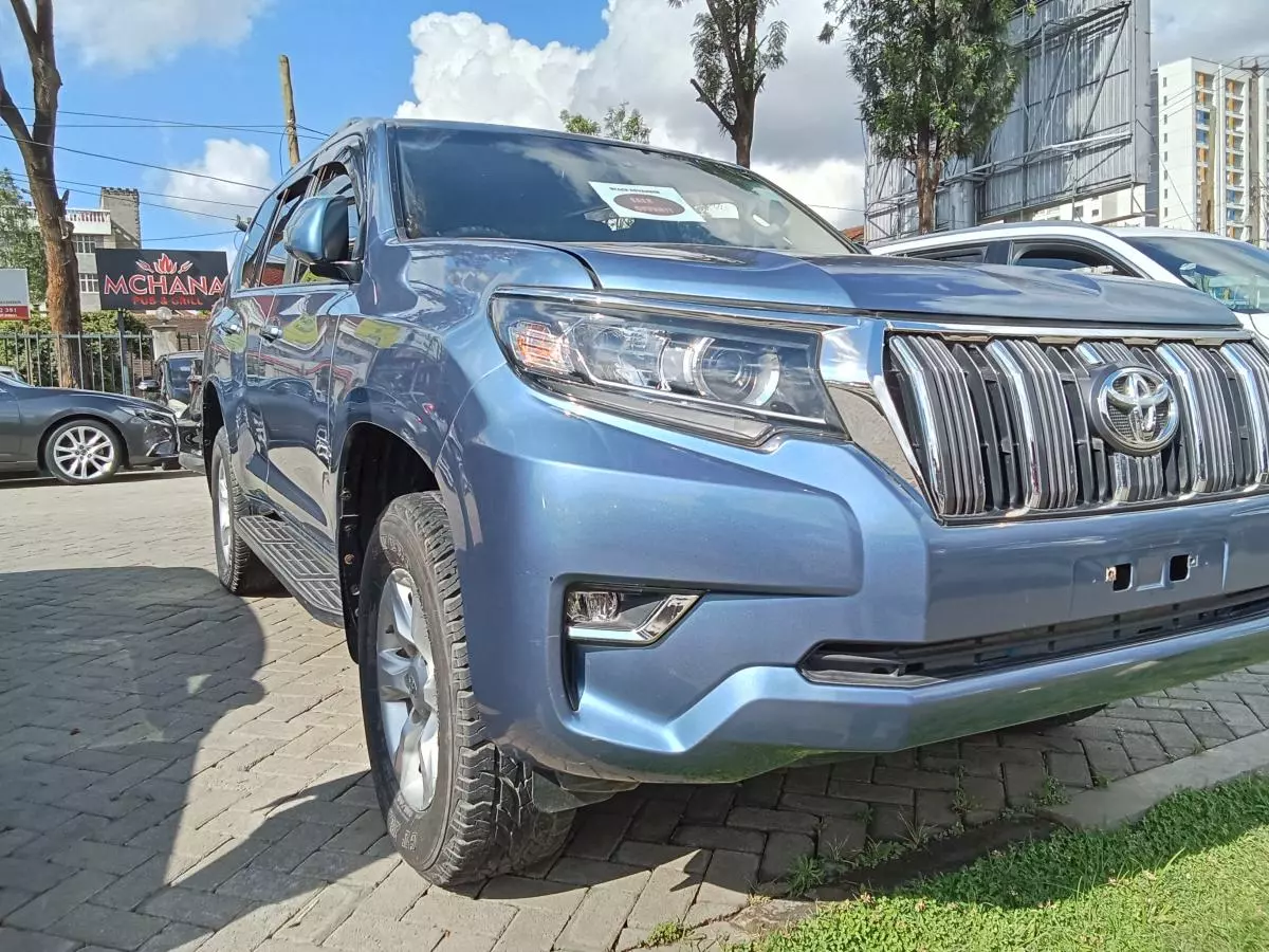 Toyota Landcruiser prado TX   - 2011