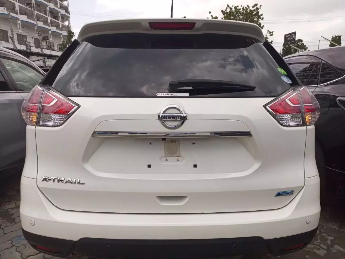 Nissan X-TRAIL - 2015