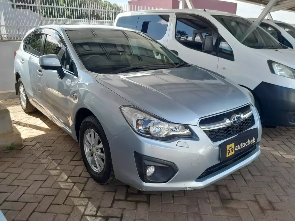 Subaru Impreza   - 2014