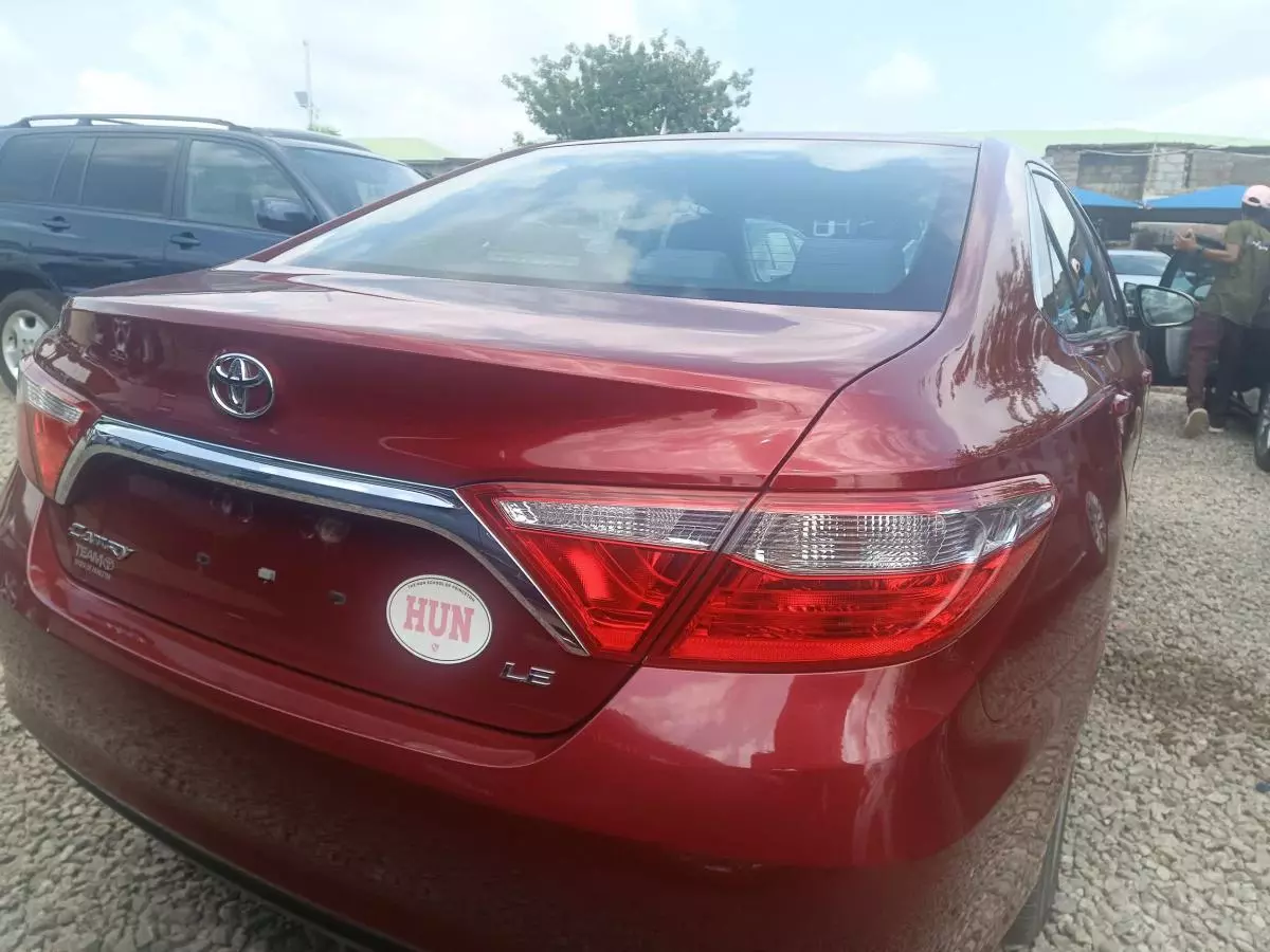 Toyota Camry   - 2015