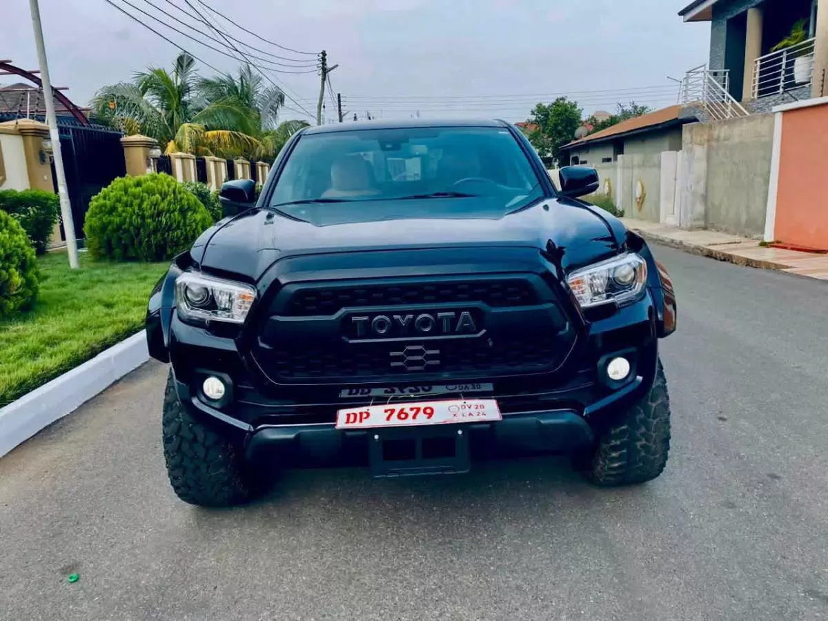 Toyota Tacoma   - 2021