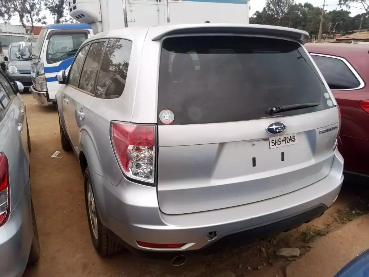 Subaru Forester   - 2010