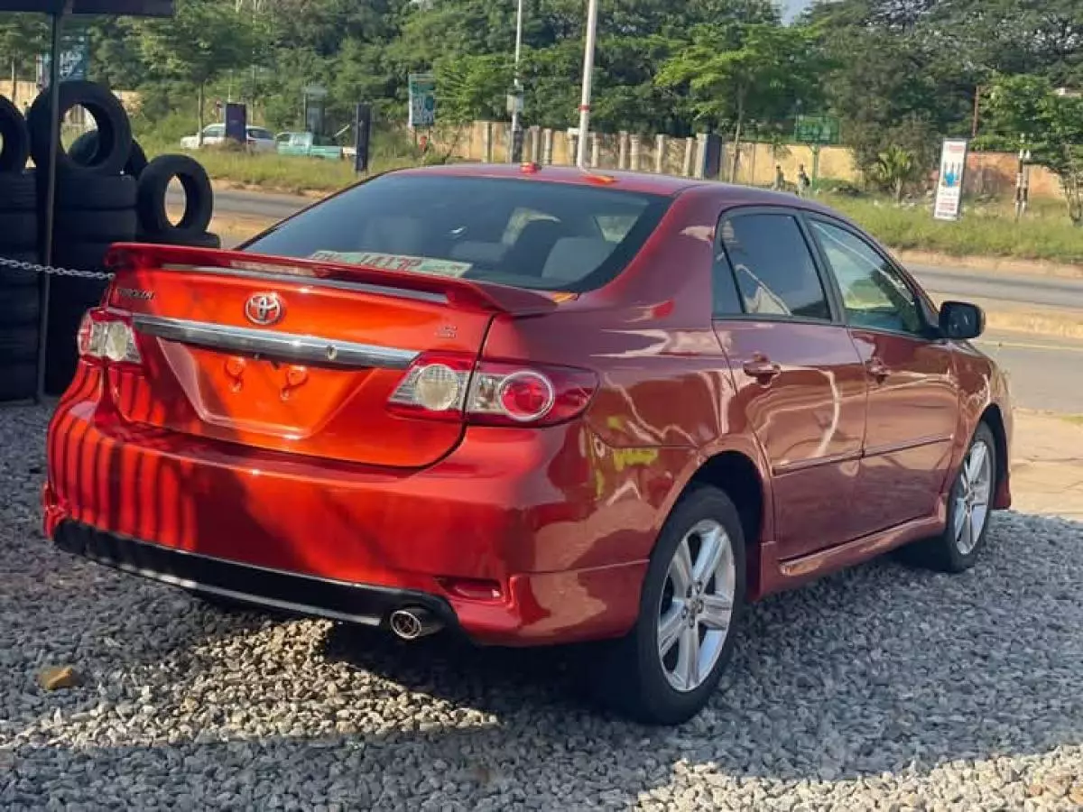 Toyota Corolla   - 2013