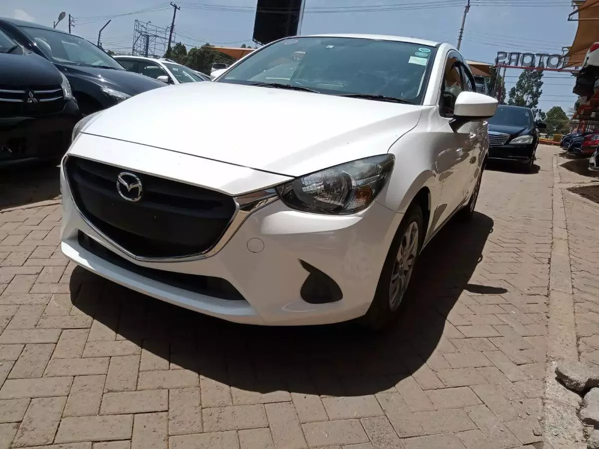 Mazda Demio  - 2015