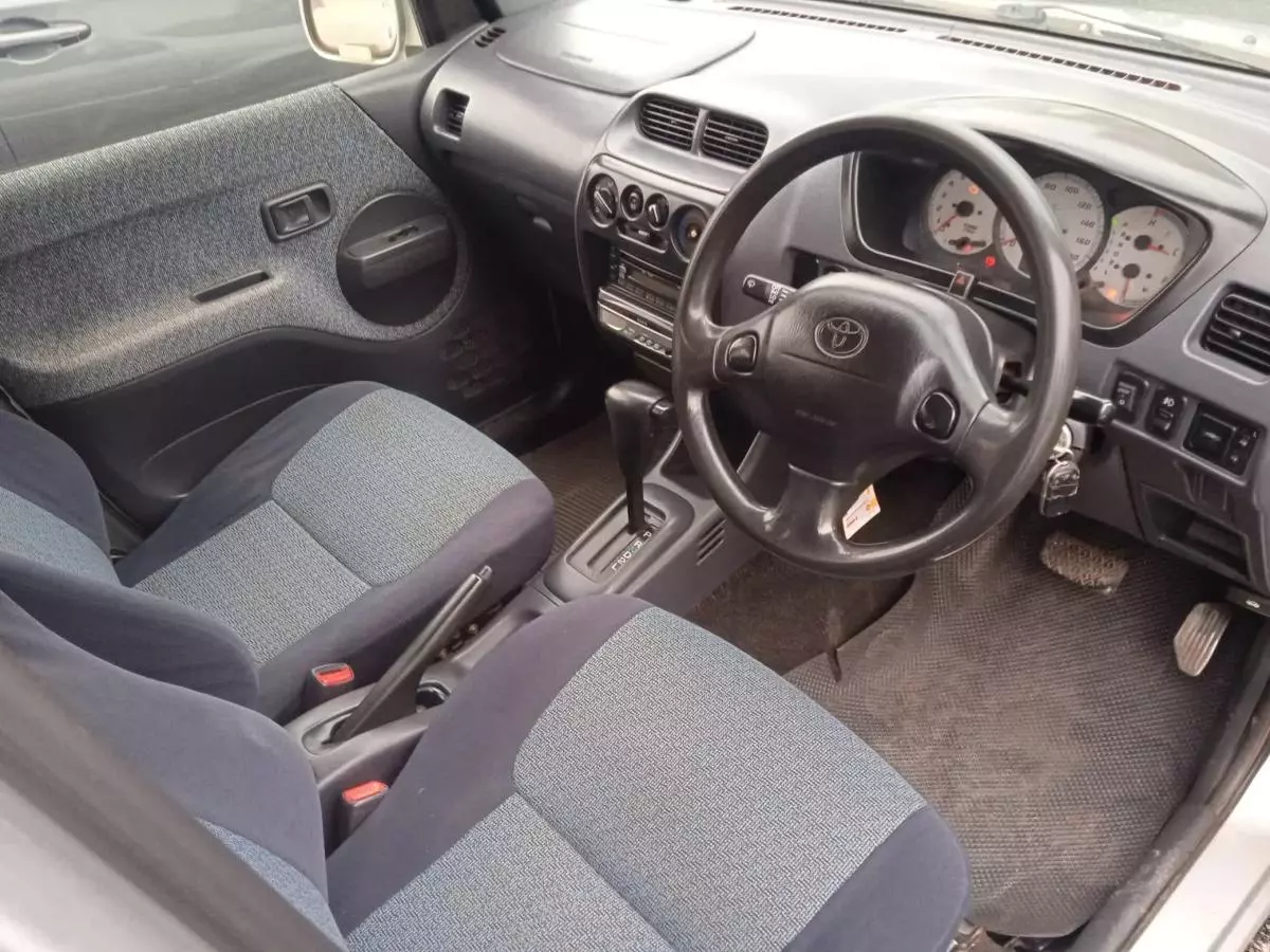 Toyota Camry - 2004