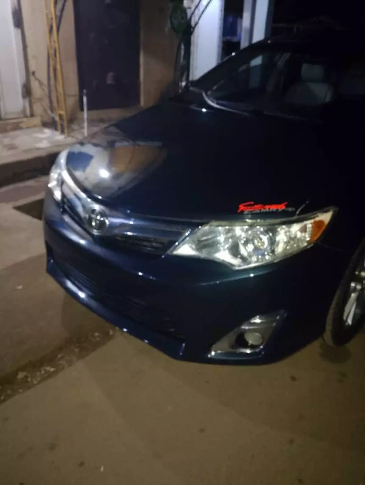 Toyota Camry   - 2013