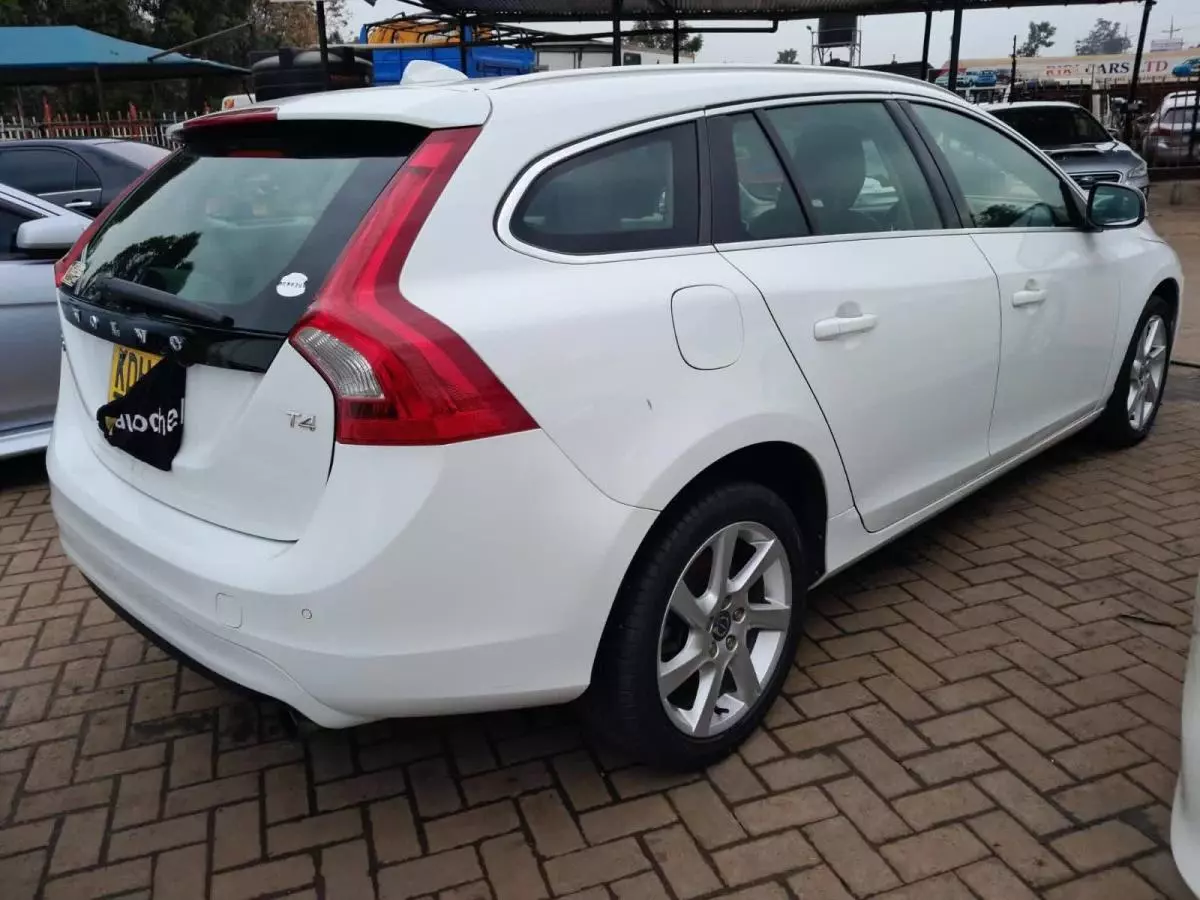 Volvo V60 - 2014