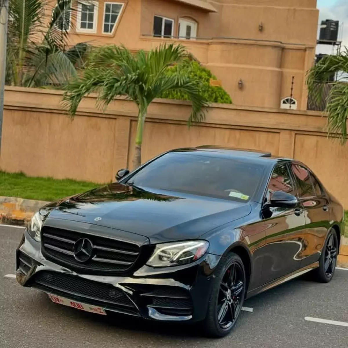 Mercedes-Benz E 300   - 2018