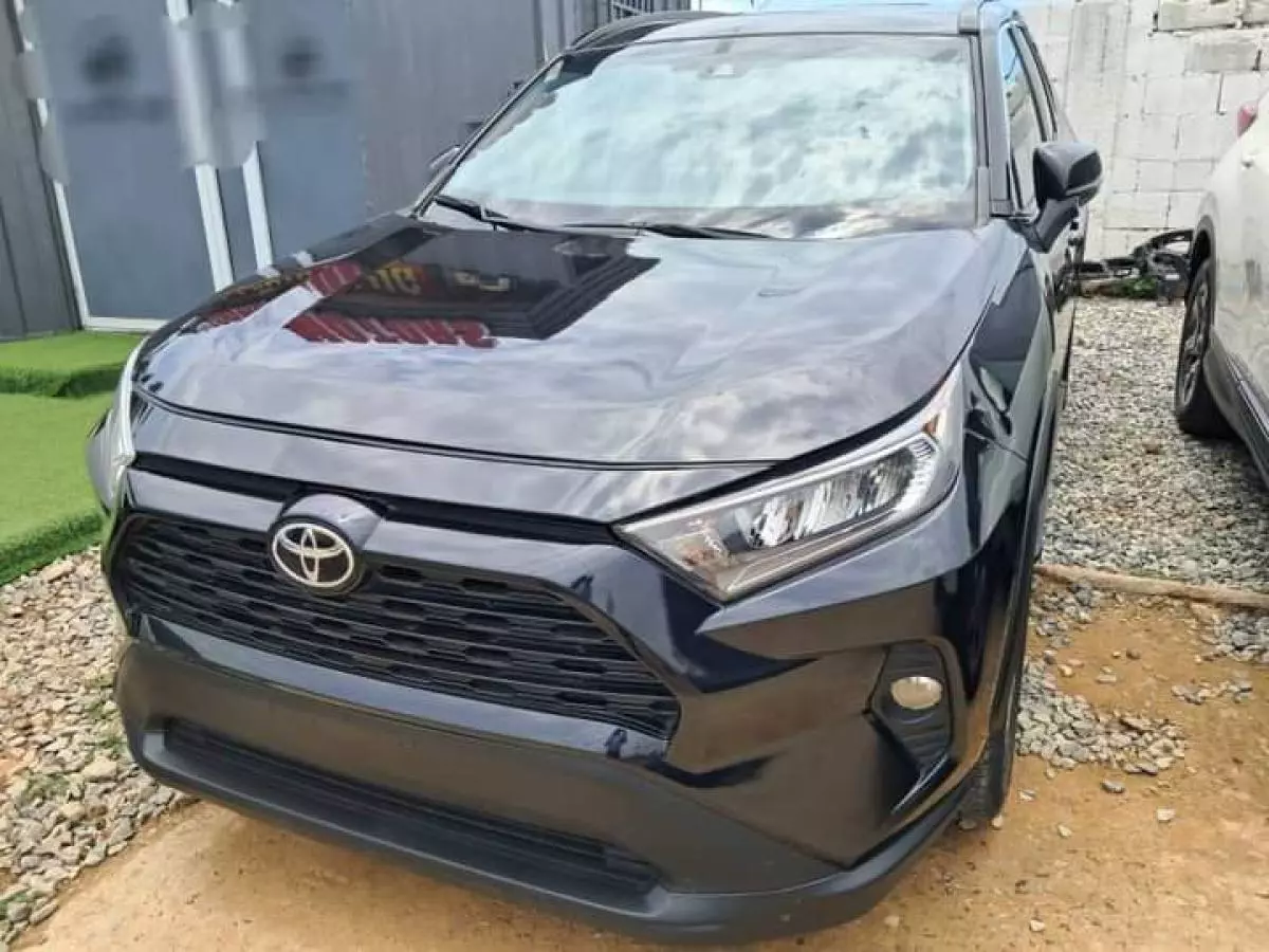 Toyota RAV 4   - 2021