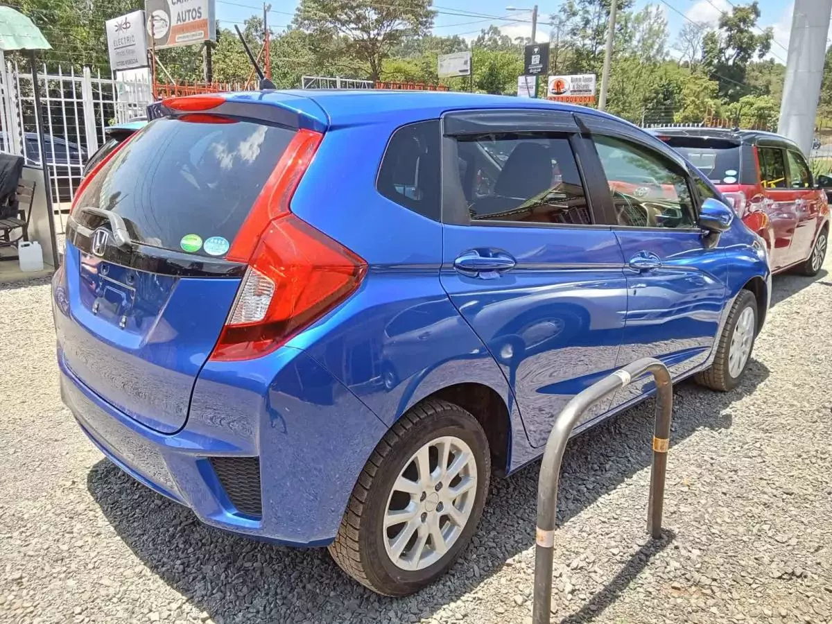 Honda Fit   - 2017