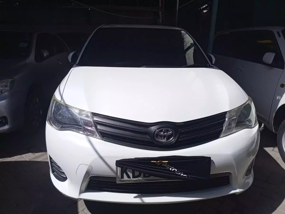 Toyota Axio  - 2012