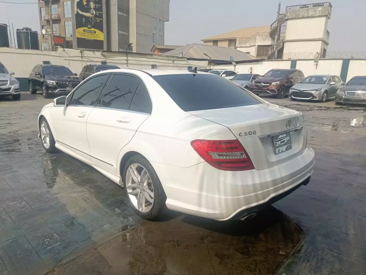 Mercedes-Benz C 300   - 2014