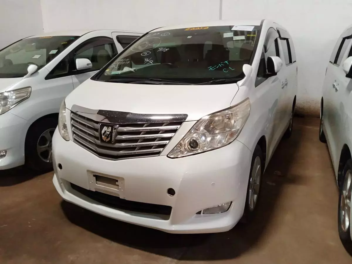 Toyota Alphard   - 2009