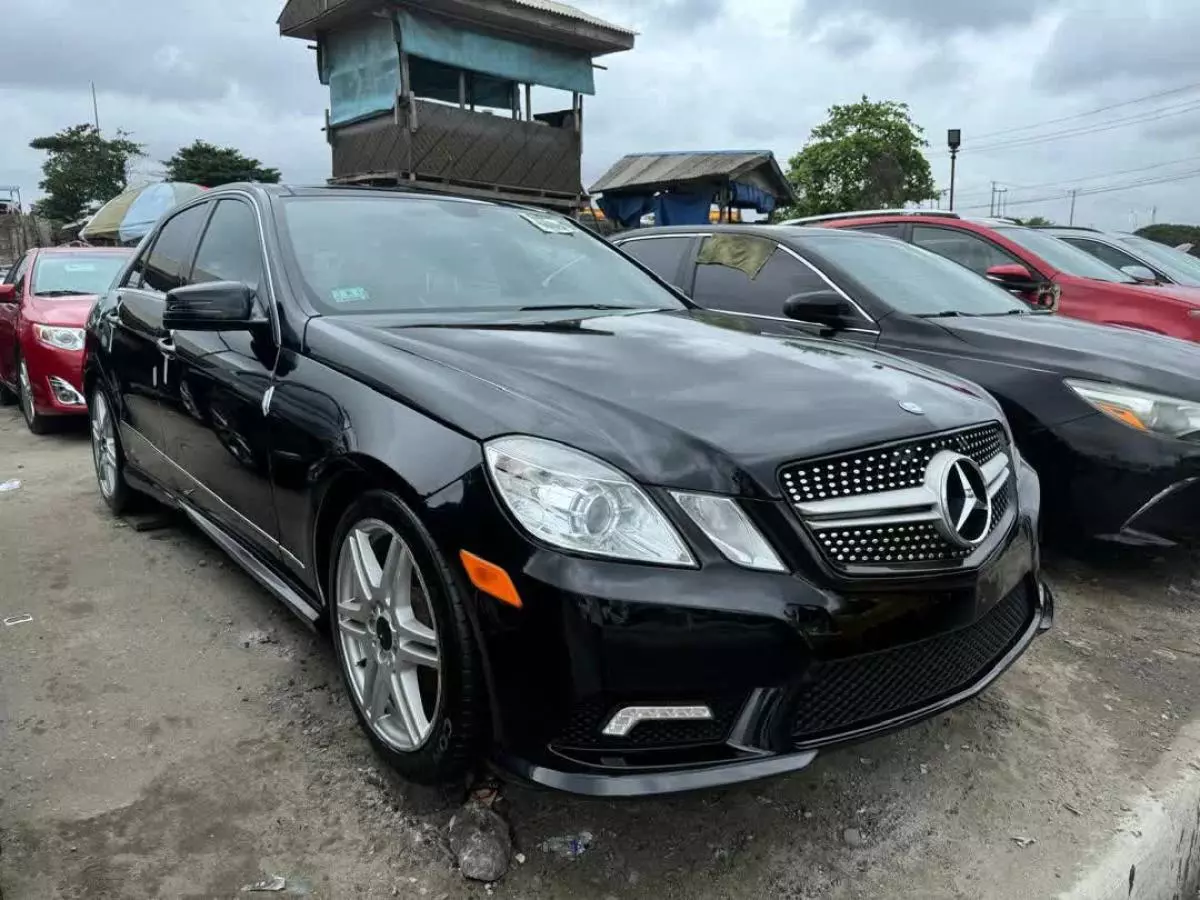 Mercedes-Benz E 350   - 2011