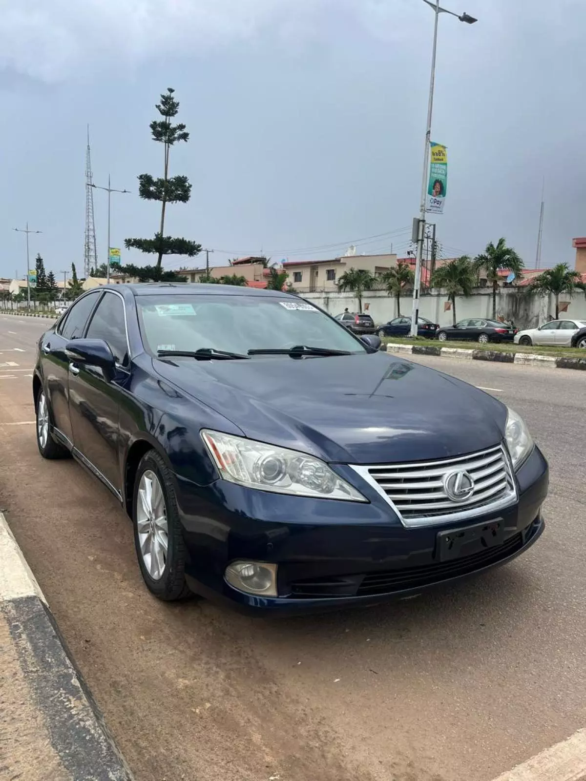 Lexus ES 350   - 2011