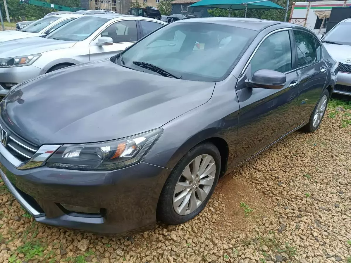 Honda Accord - 2015