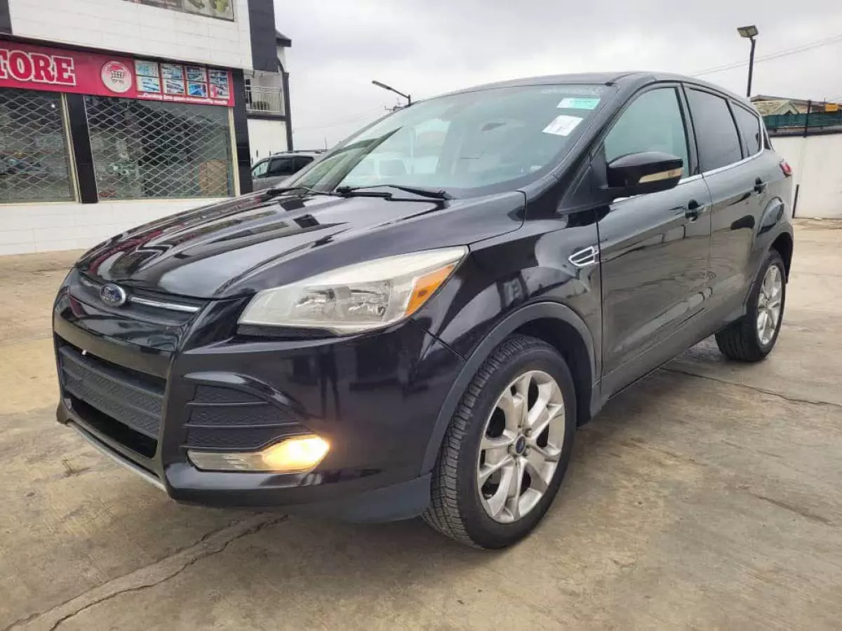 Ford Escape   - 2014