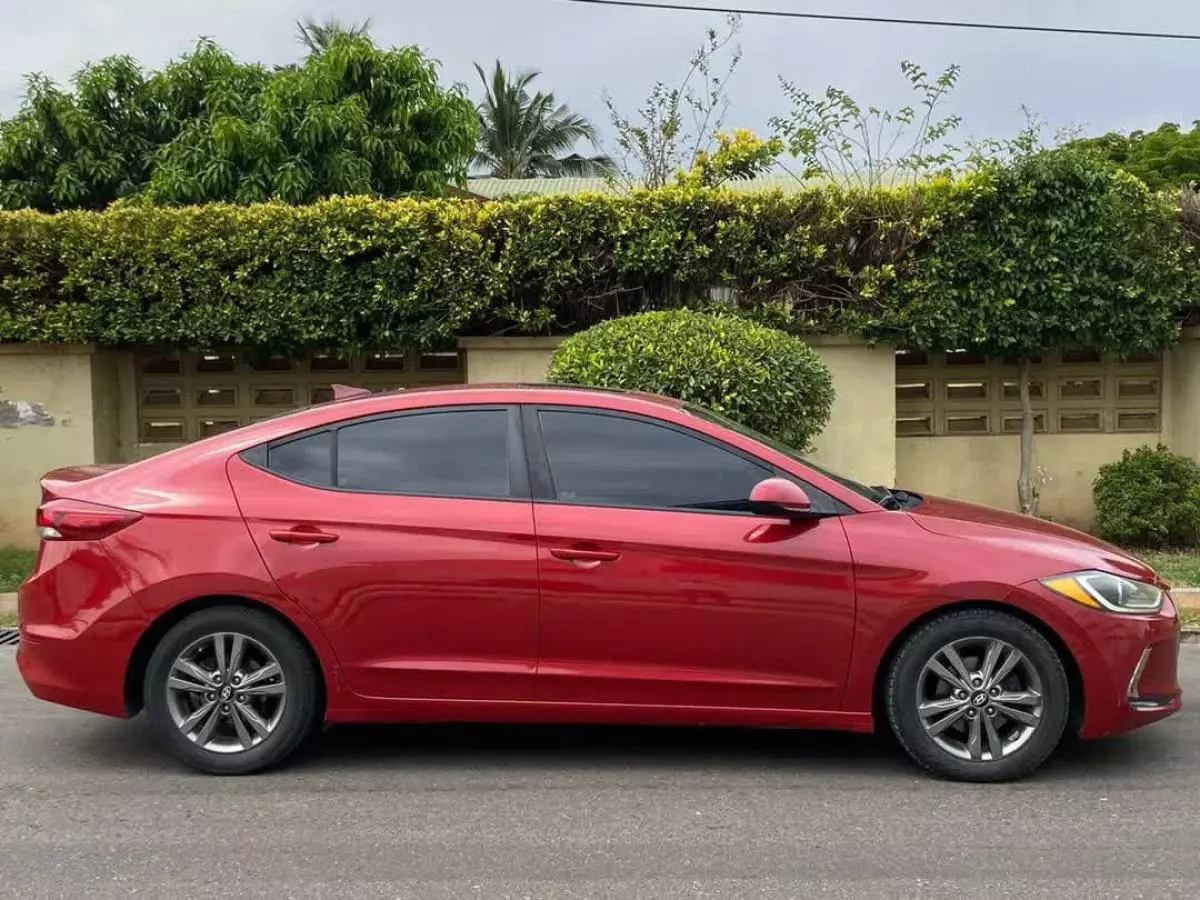 Hyundai Elantra   - 2017