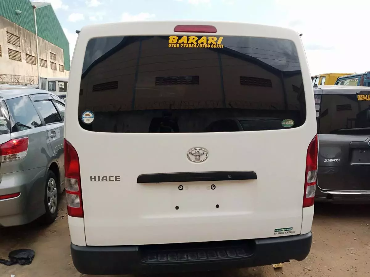 Toyota Hiace - 2014