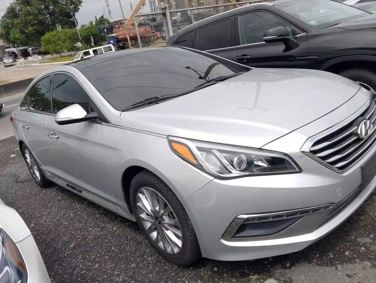 Hyundai SONATA 2,0L BVA GL   - 2015